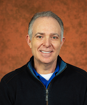 Head shot of LSI employee Elliott Finebloom