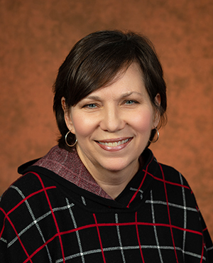 Head shot of FIN employee Stephanie Hart