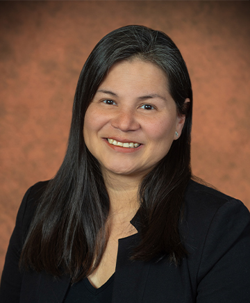 Head shot of LSI employee Zaida McGinley