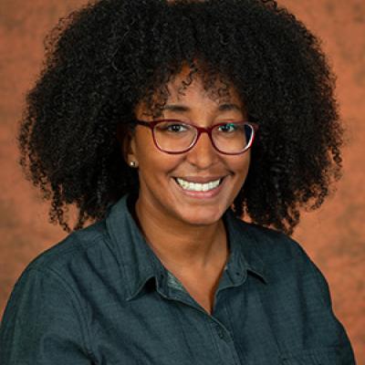 Head shot of LSI employee Amanda Tazaz