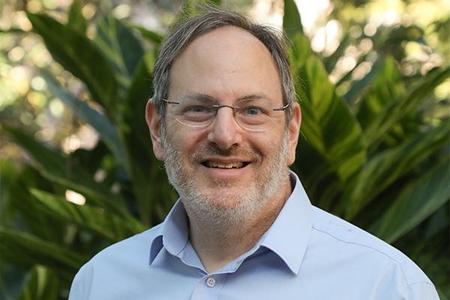 Headshot photo of Dr Jonathan Grant 